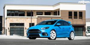  Ford Focus with Rotiform KB1